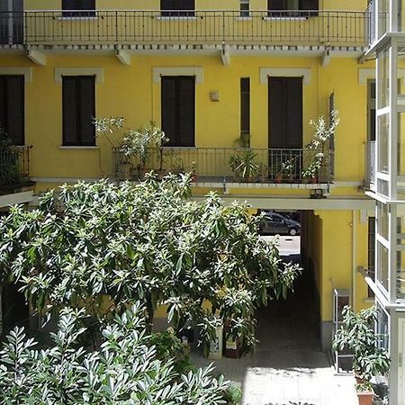 Design Double View Flat Apartment Milan Bagian luar foto